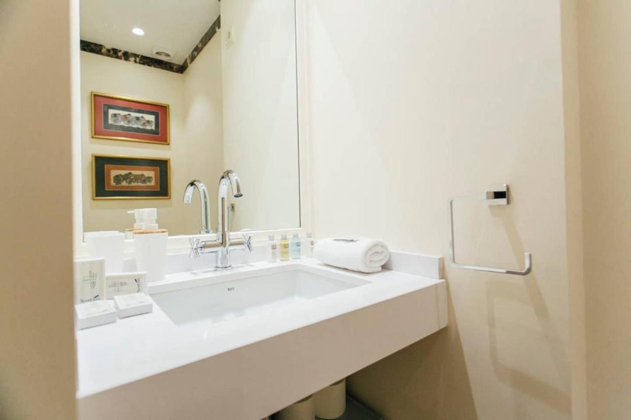 New With Height- 2Bd 1Bth- Pajaritos Apartman Sevilla Kültér fotó