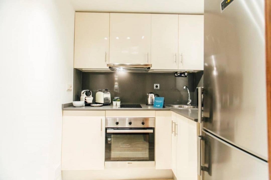 New With Height- 2Bd 1Bth- Pajaritos Apartman Sevilla Kültér fotó